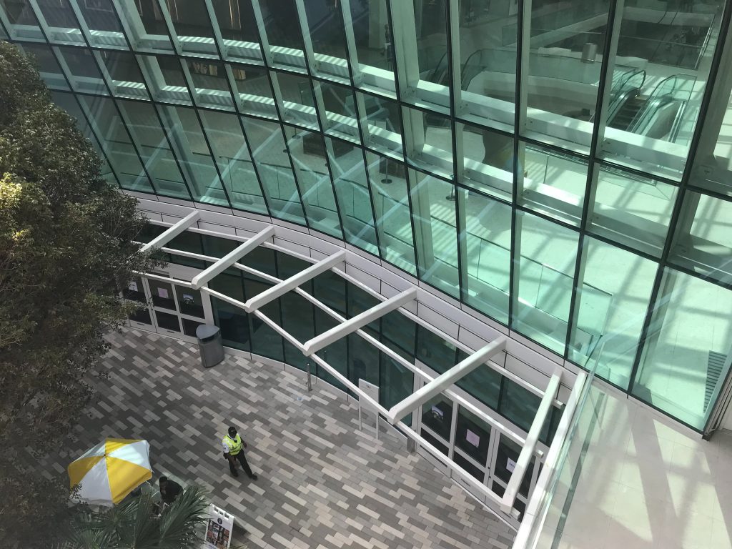 Curtain wall
